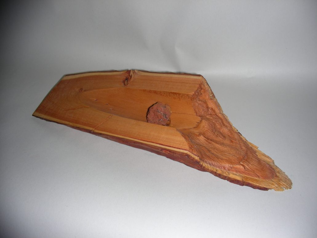 föhre mit vulkanstein